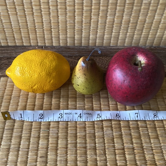 🆕ARTIFICIAL FRUIT BUNDLE: Apple, Lemons and Pears. - Picture 3 of 3